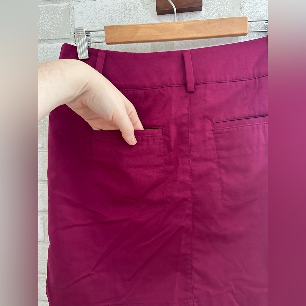 Adidas Tennis Women's Mini skirt in Burgundy Size 4 #1904 - Picture 3 of 8